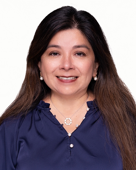 Sandra Giron, MD Headshot