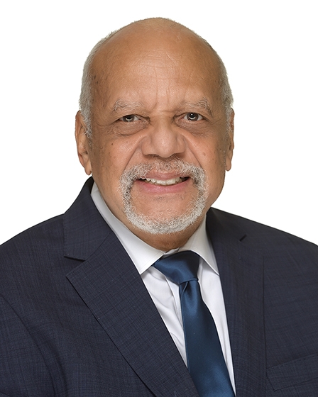 Ramon Sandoval, MD Headshot