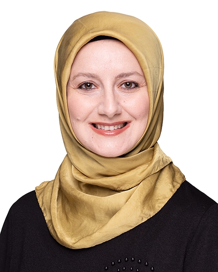 Mukaddes Arslan, MD Headshot